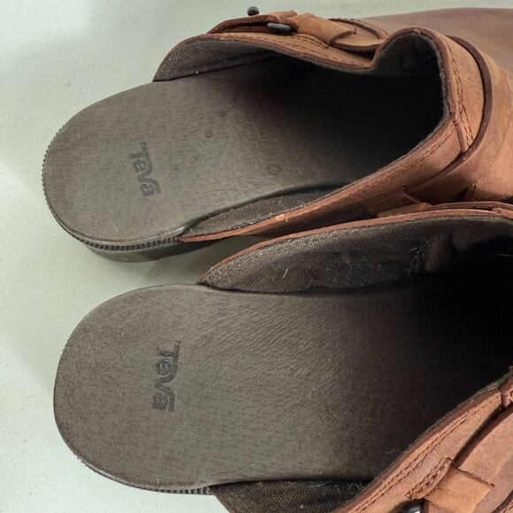 Teva Clogs Women's 8.5 Brown Leather Waterproof Slip-On Block Heel Round Toe - Picture 9 of 10